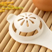 1PC Egg Yolk Separator Divider White Plastic Convenient Household Eggs Tool - Image 5
